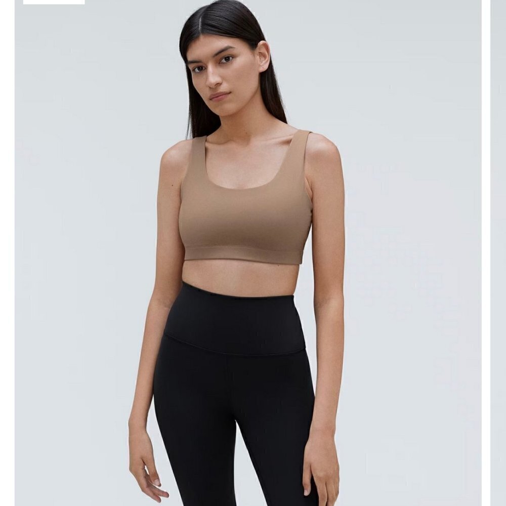 NWOT | Everlane | The Perform Bra® in Cocoa